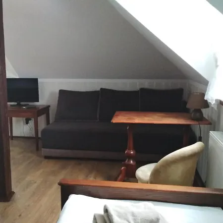 Dworek 3* Częstochowa
