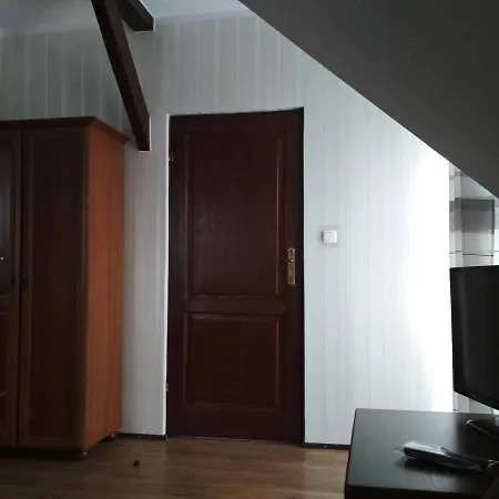 Bed and breakfast Dworek 3*