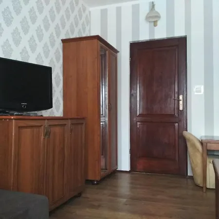 Bed & Breakfast Dworek *