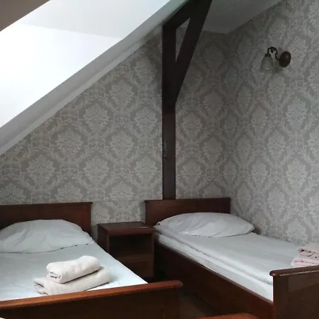 Bed and breakfast Dworek Częstochowa