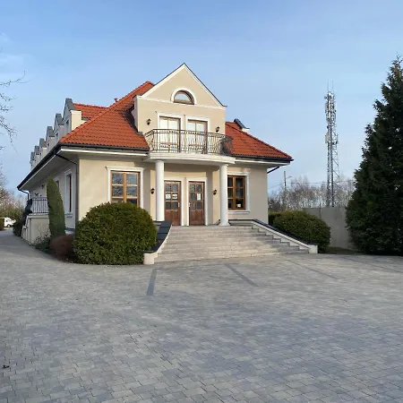 Dworek 3* Częstochowa