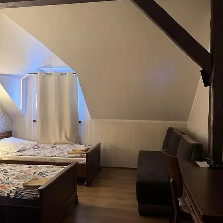 Bed & Breakfast Dworek Czestochowa