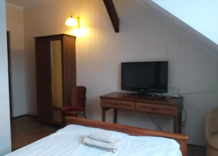 Bed & Breakfast Dworek Częstochowa