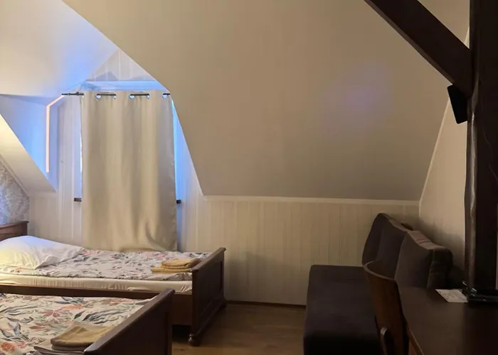 Bed & Breakfast Dworek Czestochowa